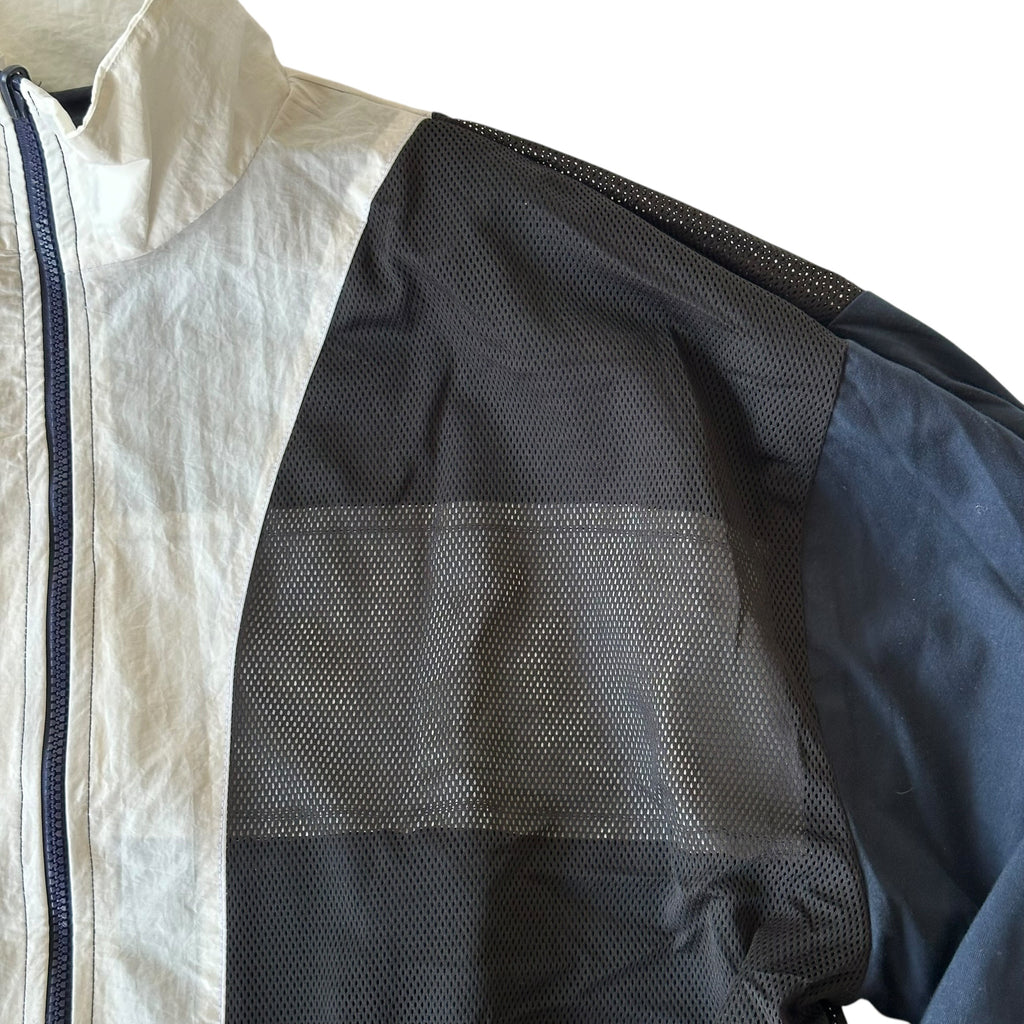 NO HUGS Reversible Windbreaker L.