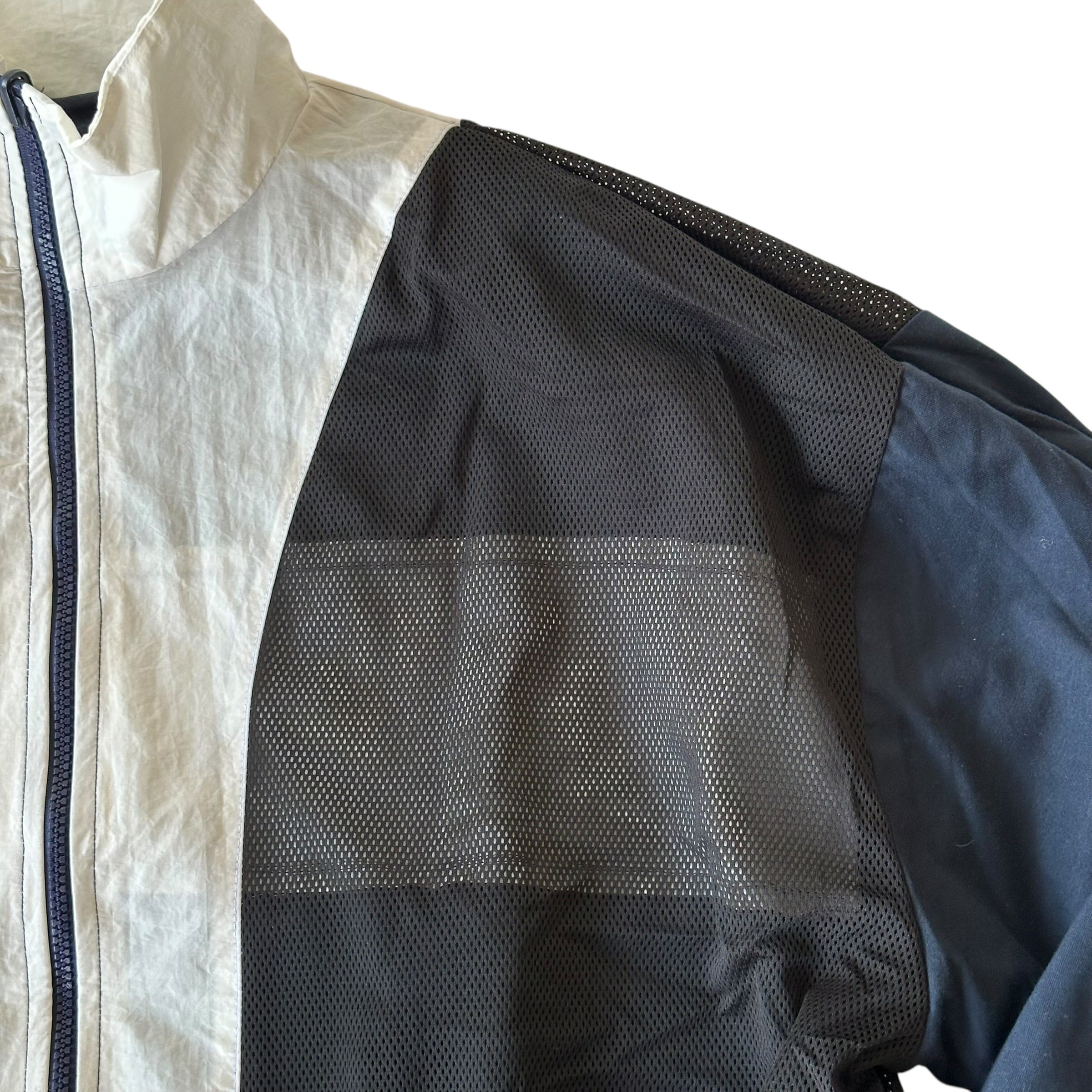 NO HUGS Reversible Windbreaker L.