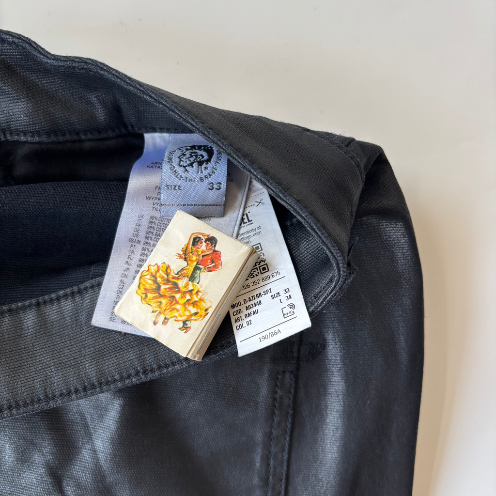 DIESEL Coated Cotton D-AZERR-Straight Jeans W33