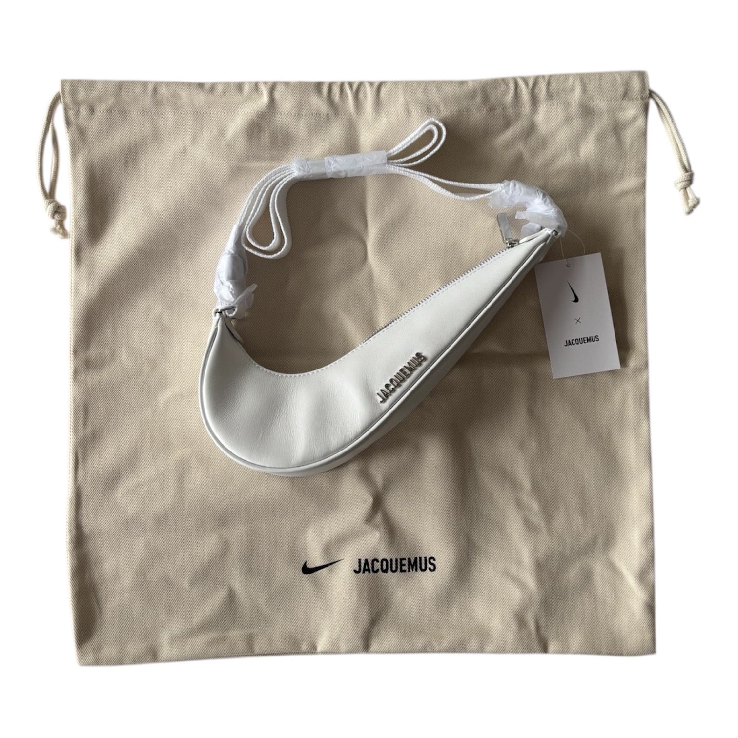 NIKE x Jacquemus Le Swoosh Bag